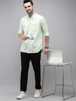 The Bear House - Men Green Slim Fit Tartan Checks Checked Casual Shirt