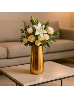 Voncasa - Gold Toned Shiny Tapered-Ribbed Metal Cylinder-Shaped Flower Vase
