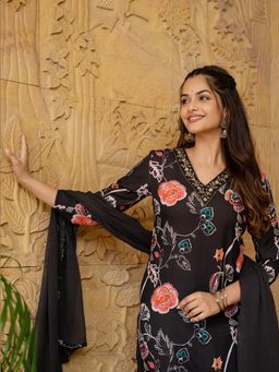 Vaamsi - Women Black Cotton Blend Floral Printed Straight Suit (Set of 3)