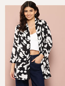 Qurvii - Black and White Cow Print Shrug