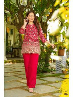 TWINS LADY - Red Women Floral Thread Work Kurti with Pant