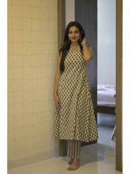 Vastara TheLabel - Handloom In Beige with Striped Kurta with Pant