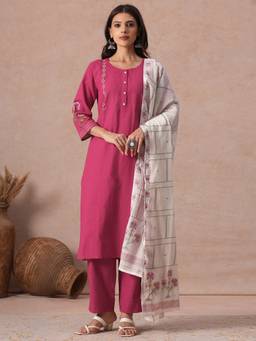 Kami Kubi - Pink Cotton Floral Embroidery Kurta with Pant and Dupatta