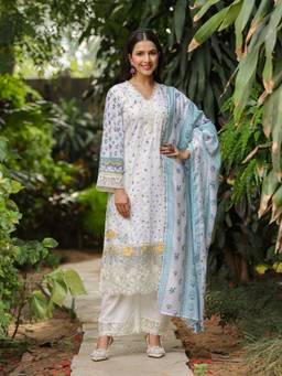 Zolo Label - Off White Floral Embroidered Silk Kurta with Pant and Dupatta