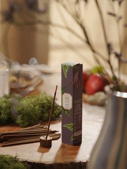 Pure Home + Living - Oud Bamboo less Incense Stick (Pack of 40)