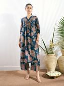 Navy Blue color option, Currently selected