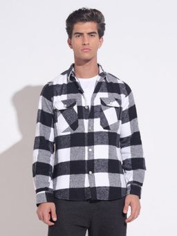 SHOWOFFFF - Checked Black Regular Fit Chest Pockets Shacket
