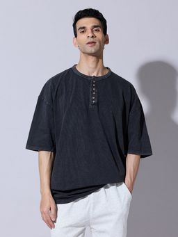 SHOWOFF - Charcoal Oversized Henley T-Shirt