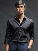Black color option, Currently selected