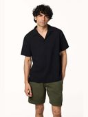 Black color option, Currently selected