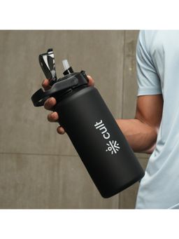 CULT - Motivational Bottle 2L Unisex Time Mark Sipper With Straw Black