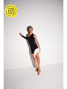 SOTBELLA - Black One Shoulder Mini Dress With Tassels