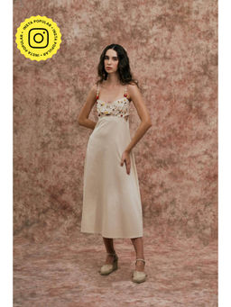 SOTBELLA - Ivory Dress with Seashell and Bead Detail