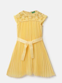 United Colors of Benetton - Round Neck Knee Length Dress With Belt