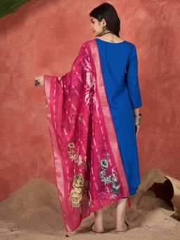 InWeave - Pink Floral Zari Border Dupatta