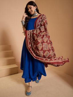 InWeave - Rust Ajrak Print Dupatta