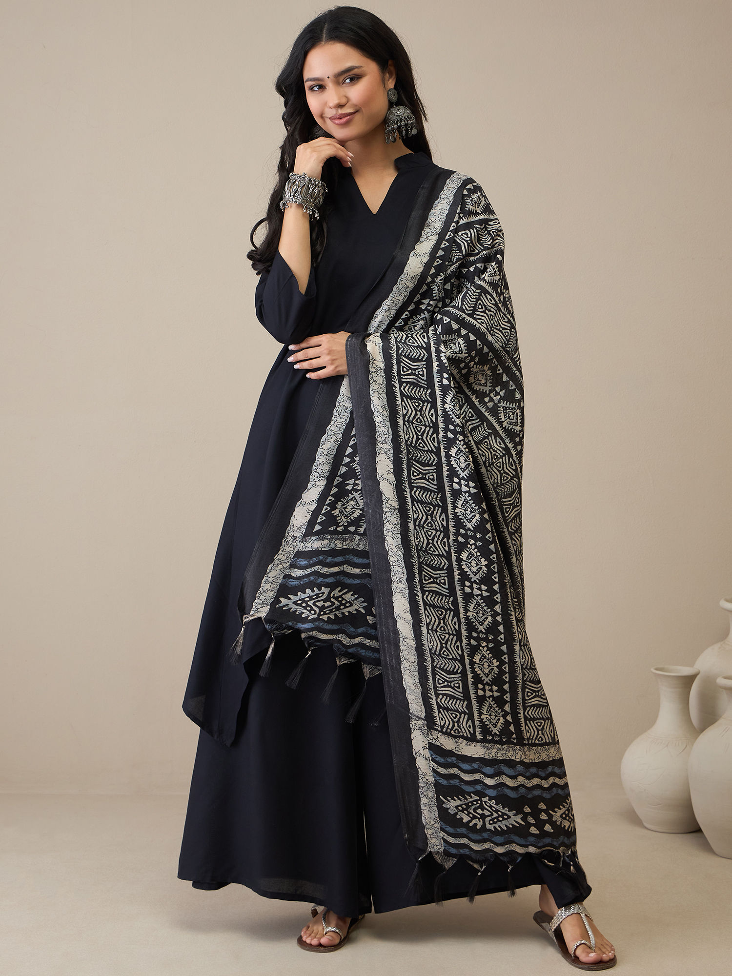inweave Black Border Print Dupatta-picture-1