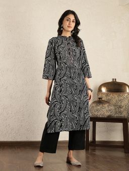 Spring Soul - Women Black Paisley Printed Kurta