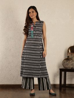 Spring Soul - Black Ikat Printed Kurta