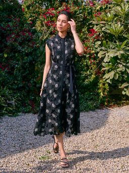 Style Island - Black Sera Lace Midi Dress with Belt