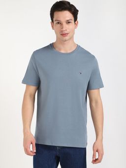 Tommy Hilfiger - Men Blue Solid Casual T-Shirt