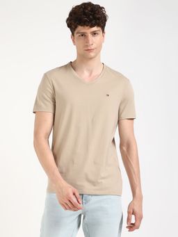 Tommy Hilfiger - Men Beige Solid V-Neck Casual T-Shirt