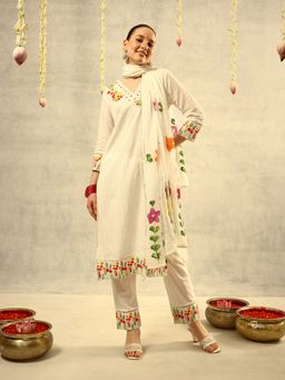 ISHIN - Off White Embroidered Kurta with Pant and Dupatta