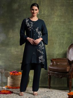 Nayam by lakshita - Green Viscose Rayon Embroidered Kurta with Pant