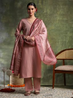 Nayam by lakshita - Peach Cotton Embroidered Kurta with Pant and Dupatta