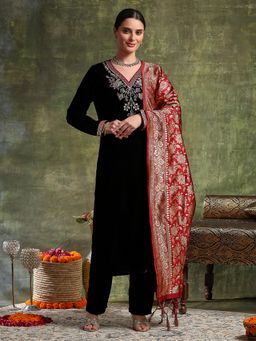 Nayam by lakshita - Black Velvet Embroidered Kurta with Pant and Dupatta