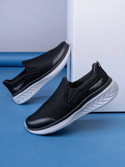 Red Tape - Men Solid Black Walking Shoes
