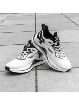 Red Tape - ETPU Men Solid Off White & Black Walking Shoes