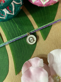 Digital Dress Room - Q Letter White Initial Coin Pendant Thread Rakhi