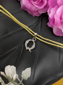 Digital Dress Room - Q Roman Letter Silver Plated AD Initial Thread Rakhi