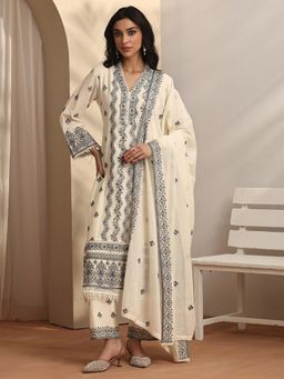 Libas - Embroidered Cotton Blend Straight Kurta with Pant and Dupatta