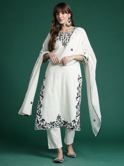Indo Era - Off White Embroidered Straight Kurta With Pant And Dupatta
