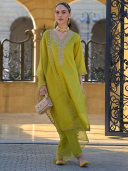 Indo Era - Green Embroidered Straight Kurta With Pant And Dupatta