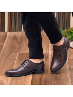 ALCAZO - Men Brown Derbies
