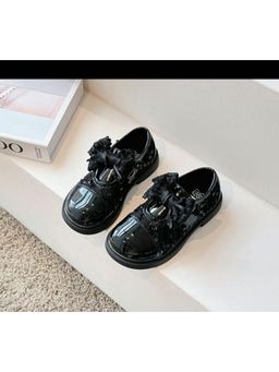 SYKON - Girls Round-Toe Slip-On Sneakers