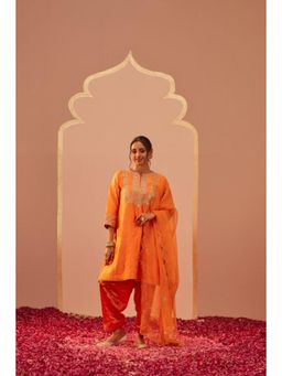Sheetal Batra - Aymra - Tangerine Orange Kurta And Salwar Set With Dupatta