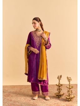 Sheetal Batra - Deep Purple Kurta And Salwar With Heavy Dupatta