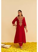 Red color option, Sold out, Currently selected