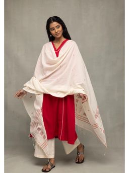 Sutra Art of Clothing - Handloom Cream Square Jamdani Dupatta
