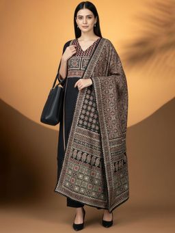 Varanga - Sophisticated and Elegant Kurta with Pant and Dupatta