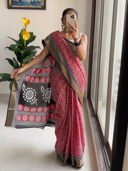 Suha - Red Beautiful Bagru Floral Printed Saree with unstitched blouse