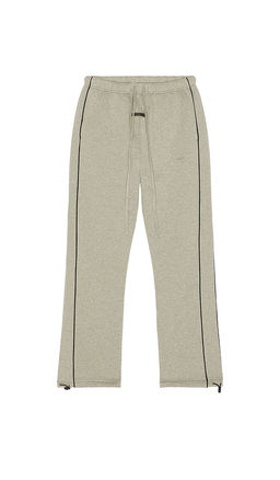 Fear of God ESSENTIALS - Relaxed Fleece Sweatpant With Piping