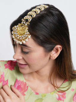 Karatcart - Gold Plated Handcrafted Peacock Shaped Kundan Maangtikka