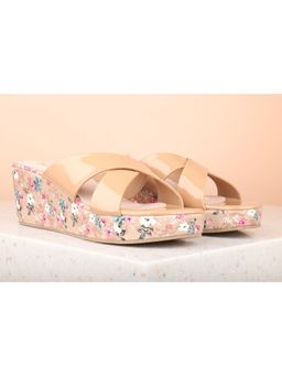 Inc.5 - Solid Beige Wedges