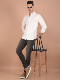 CRIMSOUNE CLUB - Men Yellow Solid Shirt