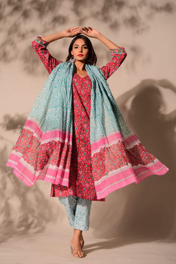 DIMPLE DESIGN STUDIO - Red Floral Kurta Set